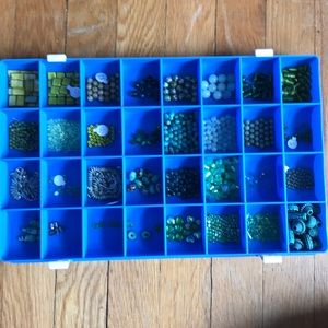 Lot of misc green beads